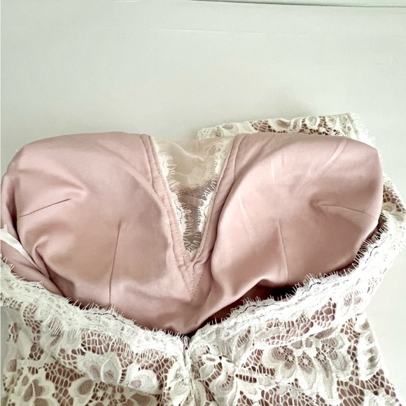 BETSY & ADAM | Sheath White Floral Lace Illusion Mini Dress Embellished Size 8 - Picture 9 of 12